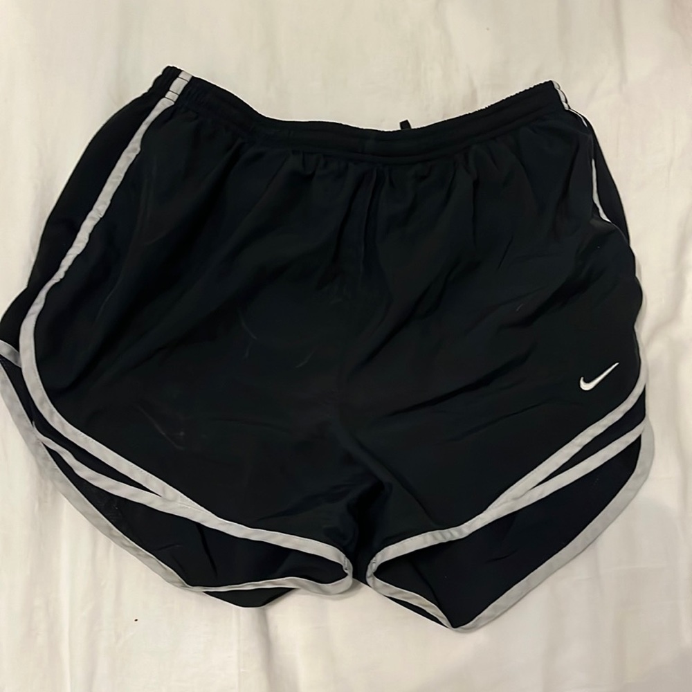 Nike dri-fit shorts - Picture 1 of 3